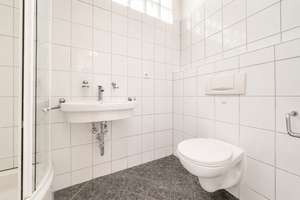 Frisch renovierte 2-RW im 1. OG* sonniger Balkon* Bad mit Dusche*  Keller* zentrale Lage* PKW-SP* – Hülßestraße 15, 1237 Reick, Dresden – Vorschaubild 13
