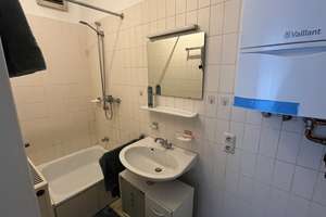 Gemütliche 1,5-Zimmer-Wohnung in Aachen – komplett möbliert – ab sofort frei – Jülicher Straße 71, 52070 Jülicher Straße, Aachen – Vorschaubild 4