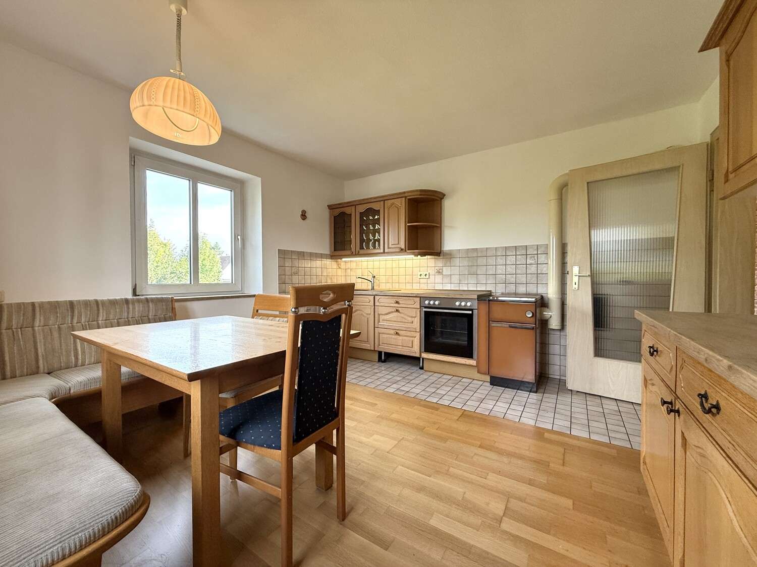 Immobilie in Tapfheim - Gepflegtes und charmantes Einfamilienhaus mit weitläufigem Garten - Bild 4