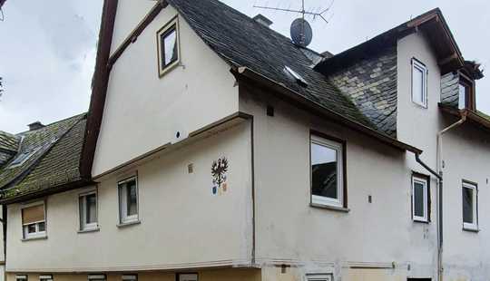 Bild von Renoviertes Mehrfamilienhaus mit vielen Möglichkeiten und guter Rendite