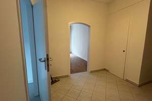 Teilsanierte 2-Zimmer-Wohnung mit 2 Balkonen und neuem Badezimmer – Apollinarisstraße 22, 40227 Oberbilk, Düsseldorf – Vorschaubild 11
