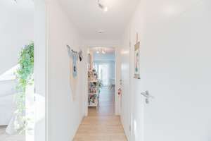 Stilvolle, modernisierte 2,5-Zimmer-DG-Wohnung mit Balkon und Einbauküche in Reutlingen – Wörnsbergweg 21, 72766 Sondelfingen, Reutlingen – Vorschaubild 12