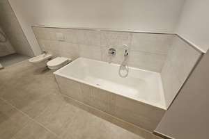 Exklusives Wohnen in der Villa Steuben mit Terrasse & Garten|Bad mit Wanne & Dusche| Fußbodenheizung – Steubenallee 3, 39104 Altstadt, Magdeburg – Vorschaubild 5