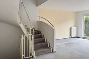 Bezugsfrei! Baujahr 2000 | 2 Pkw-Stellplätze | ausgebautes Studio | Gäste-WC | Keller | Garten – Die vollständige Adresse der Immobilie erhältst du vom Anbieter., 4158 Wiederitzsch, Leipzig – Vorschaubild 9