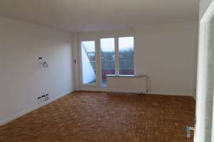 3-Zimmer-Wohnung in Kiel: Gepflegtes Dachgeschoss mit Einbauküche