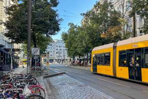 Bezugsfreie Remise im ruhigen zweiten Hinterhof in Toplage Berlin-Mitte
