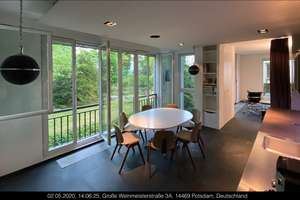 Studio Wohnen und Arbeiten im Grünen mit Designinterieur möbliert 