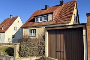 Charmantes Einfam.-Wohnhaus mit zwei Garagen, Pergola und Garten in beliebter Lage, Wohnfl. 135m²,  – Die vollständige Adresse der Immobilie erhältst du vom Anbieter., 97486 Königsberg in Bayern – Vorschaubild 16