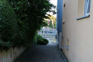 Diese großzügige 4-Zimmer-Eigentumswohnung befindet sich in einem gepflegten Mehrfamilienhaus im bel – Großgartacher Straße 174/4, 74080 Böckingen, Heilbronn – Vorschaubild 9