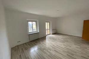 Komfortable, helle 2-Raum-Wohnung mit Balkon und EBK in Berga (3.6) – 7980 Berga/Elster – Vorschaubild 2