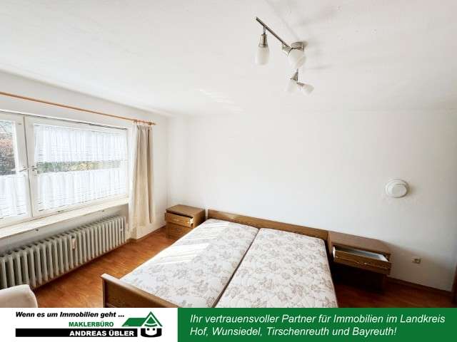 Immobilie in Wunsiedel - Wohlfühlhaus mit Garten & Einliegerwohnung - Bild 1