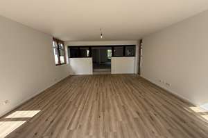 Exklusives Einfamilienhaus in Jöllenbeck - 7ZK2B  / 3.700m2 eingezä. Grundst. Teich Wellness-BAD – Beckendorfstraße 167, 33739 Dornberg, Bielefeld – Vorschaubild 10