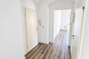 Helle 2-Zimmer-Altbauwohnung mit modernem Bad - Wanne & Dusche – 1705 Freital – Vorschaubild 7