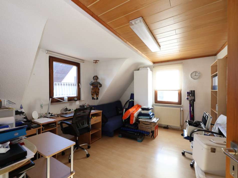 Büro/Kinderzimmer