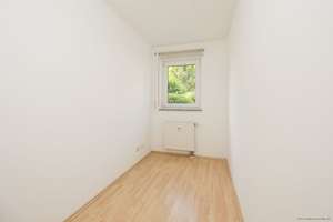 Ruhig gelegene 3-Zimmer-Gartenwohnung (Baujahr 2004) in Bogenhausen/Oberföhring! – Die vollständige Adresse der Immobilie erhältst du vom Anbieter., 81925 Oberföhring, München – Vorschaubild 19