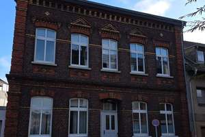 Schöne 2-Zi.-Altbauwohnung mit separater Kochnische und modernem Bad