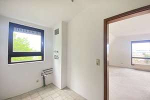 TOP-WEITBLICK   :::   2-ZI-DACHTERRASSEN-WHG   :::   WIESBADEN-SÜDOST – Die vollständige Adresse der Immobilie erhältst du vom Anbieter., 65189 Südost, Wiesbaden – Vorschaubild 10