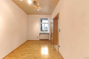 Eberbach: Gepflegtes Zweifamilienhaus mit Nebengebäude – Die vollständige Adresse der Immobilie erhältst du vom Anbieter., 69412 Eberbach – Vorschaubild 4