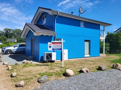 Ferienhaus mit guter Vermietung - Strandnah - Lübecker Bucht.
Kaufpreis netto bei tourist.Vermietun