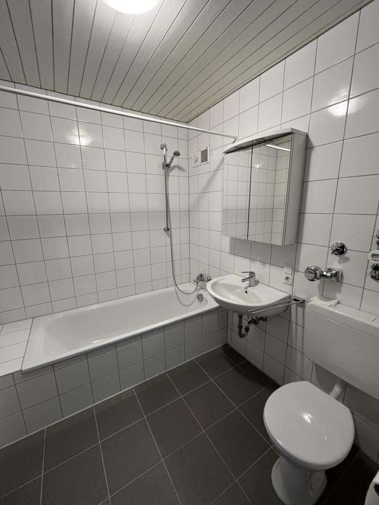 Immobilie in Steinenbronn - 2-Zimmer-Wohnung mit Westbalkon und Blick ins Grüne - Bild 1