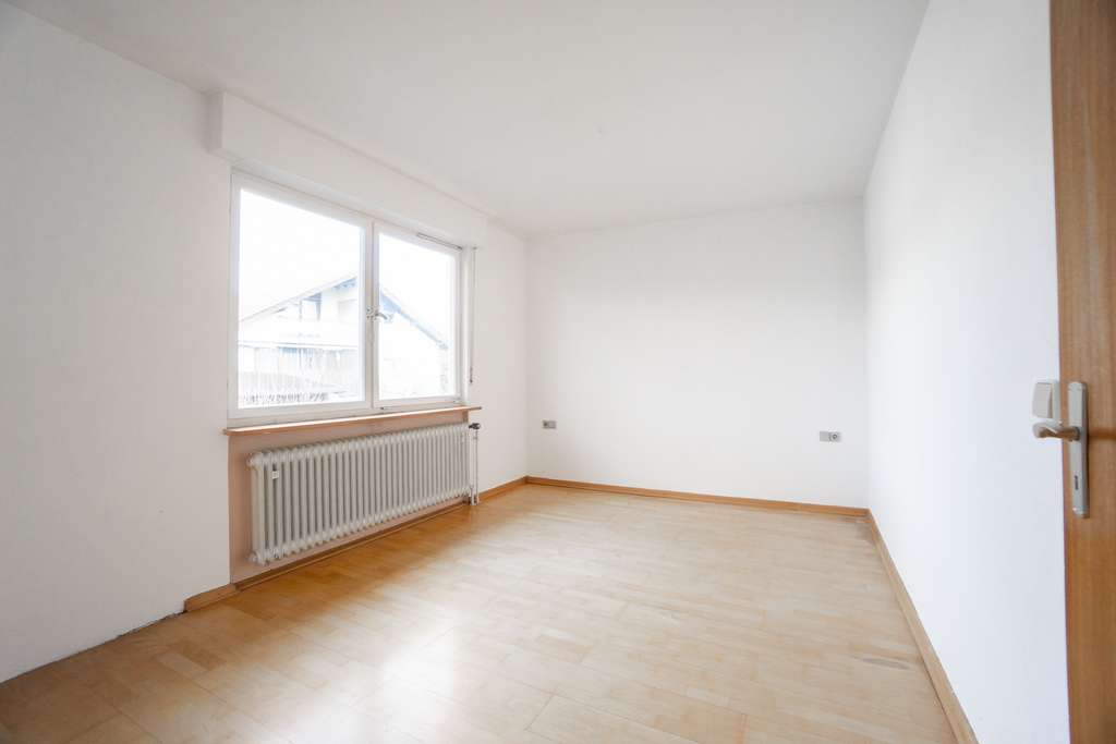 Immobilie in Bad Schussenried - Zwei Haushälften, grenzenlose Möglichkeiten: Wohnen, Vermieten oder Generationen vereinen - Bild 4