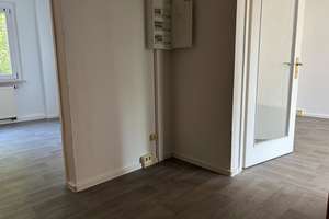 Helle gemütliche 3-Raum-Wohnung – Albert-Schweitzer-Ring 2a, 8112 Wilkau-Haßlau – Vorschaubild 4