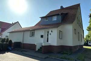 Schöne Einfamilien-Doppelhaushälfte mit Anbau in gewachsener Wohnlage in 47475 Kamp-Lintfort – Antonstr. 32, 47475 Kamp-Lintfort – Vorschaubild 1