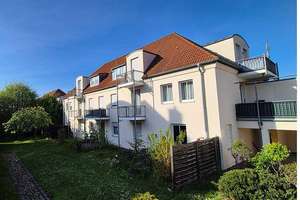 Grüne Stadtrandlage, Weitblick, Dachgeschoss, Balkon, Wanne, Dusche ... – Die vollständige Adresse der Immobilie erhältst du vom Anbieter., 1157 Briesnitz, Dresden – Vorschaubild 4