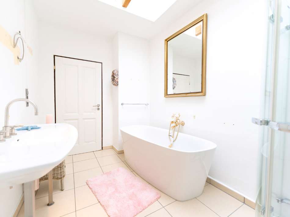 Badezimmer EG
