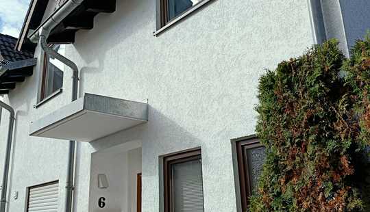 Bild von Schmuckstück!DHH nahe des Zentrums von GG, mit schöner EBK, gemütlichen Dachgauben, inkl. 2 Stellpl.