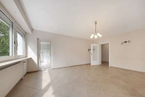 Moderne 3 Zimmer Eigentumswohnung mit Loggia in der grünen Waldsiedlung von Karlsruhe