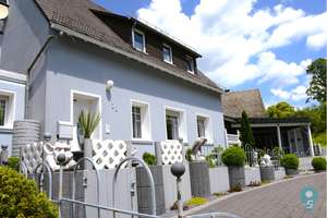 Wo andere Urlaub machen! Familien- u. Generationenwohnen in einem schicken EFH m. ELW in Morbach – Die vollständige Adresse der Immobilie erhältst du vom Anbieter., 54497 Morbach – Vorschaubild 6