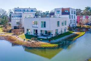 Doppelhaushälfte mit TG-Platz direkt am See-befristet auf 5 Jahre