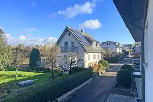 Gepflegtes Einfamilienhaus mit Platz für die ganze Familie | Große Doppelgarage, EBK & neues Bad – Heilbronn (Kreis) – Vorschaubild 5