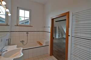 Über den Dächern von Kettwig! Bildschöne 2½-Raum-Wohnung mit Dachterrasse in historischem Gebäude – Die vollständige Adresse der Immobilie erhältst du vom Anbieter., 45219 Kettwig, Essen – Vorschaubild 9