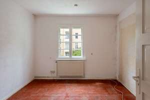Sanierungsbedürftige Altbauwohnung mit Garten und Mansarde in Berlin-Lichterfelde – Marschnerstraße 39, 12203 Lichterfelde, Berlin – Vorschaubild 2
