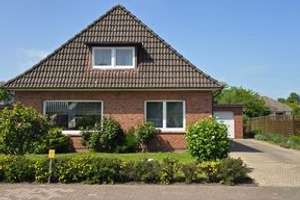 Charmantes Einfamilienhaus mit großem Garten in ruhiger Lage – ideal für Paare