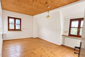 Renovierungsbedürftiger RESTHOF mit großer Scheune/Werkstatt und 3 Garagen für 309.000 EUR – 91174 Spalt – Vorschaubild 4