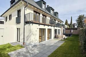 Neubau/ Erstbezug, bezugsfertig! Elegantes Stadthaus in guter, ruhiger Lage in Feldmoching/Lerchenau