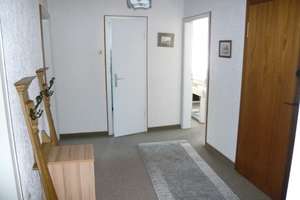 Mehrgenerationenhaus (90 m² + 90m² + 60 m²), 2 Garagen, mehrere Stellplätze, großer Spitzboden – Die vollständige Adresse der Immobilie erhältst du vom Anbieter., 45136 Bergerhausen, Essen – Vorschaubild 7