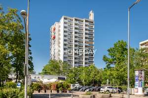 Weitblick über München: lichtdurchflutete 1,5-Zimmer-Wohnung mit Loggia und Tiefgaragenstellplatz – Die vollständige Adresse der Immobilie erhältst du vom Anbieter., 80995 Feldmoching, München – Vorschaubild 2