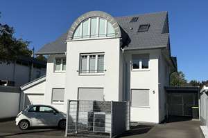 Helle 4-Zimmer Wohnung in Köln-Müngersdorf