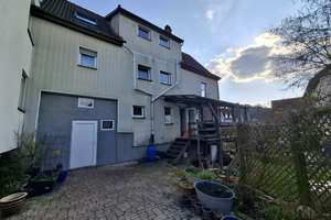Älteres Wohnhaus in einer Anliegerstraße im Wohngebiet Igersheim – Die vollständige Adresse der Immobilie erhältst du vom Anbieter., 97999 Igersheim – Vorschaubild 18