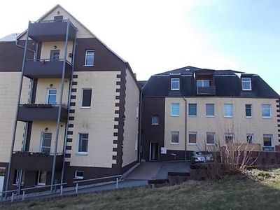 Saniertes und vollvermietetes Mehrfamilienhaus mit SP und Balk. in guter Lage