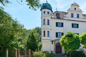 Traumhaftes Schloss. Mit Abgeschl.-Bescheinigung für 8 WE. Für Eigennutzer und Projektentwickler – Landshut (Kreis) – Vorschaubild 2