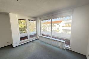 Schwachhausen: Schöne, gut aufgeteilte 3-4 Zi. - DG- Wohnung mit Lift, gr. Balkon u. TG-Stellplatz – Die vollständige Adresse der Immobilie erhältst du vom Anbieter., 28211 Gete, Bremen – Vorschaubild 3