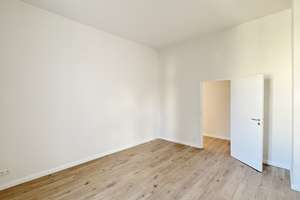 Sonnige 2-Zimmer-Wohnung mit Balkon und Aufzug – stilvoll renoviert. Einziehen und wohlfühlen! – Herbststraße 14, 13409 Reinickendorf (Ortsteil), Berlin – Vorschaubild 9
