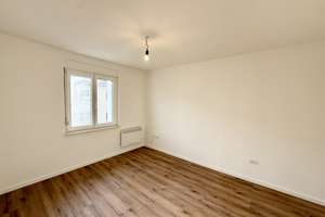 Perfekt geeignet für 2-er WG! Freie & helle 2-Zimmer-Wohnung im 2.OG in nettem MFH direkt an der TH – Die vollständige Adresse der Immobilie erhältst du vom Anbieter., 90489 Wöhrd, Nürnberg – Vorschaubild 4