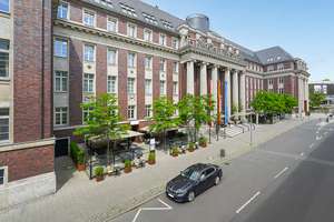 Stilvolles Cityleben mit Terrasse und Ausblick ins Grüne – Die vollständige Adresse der Immobilie erhältst du vom Anbieter., 40213 Altstadt, Düsseldorf – Vorschaubild 23