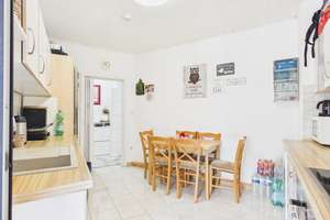 4 Zimmer Wohnung mit Balkon in gepflegtem Mehrfamilienhaus – 67063 Nord-Hemshof, Ludwigshafen am Rhein – Vorschaubild 8